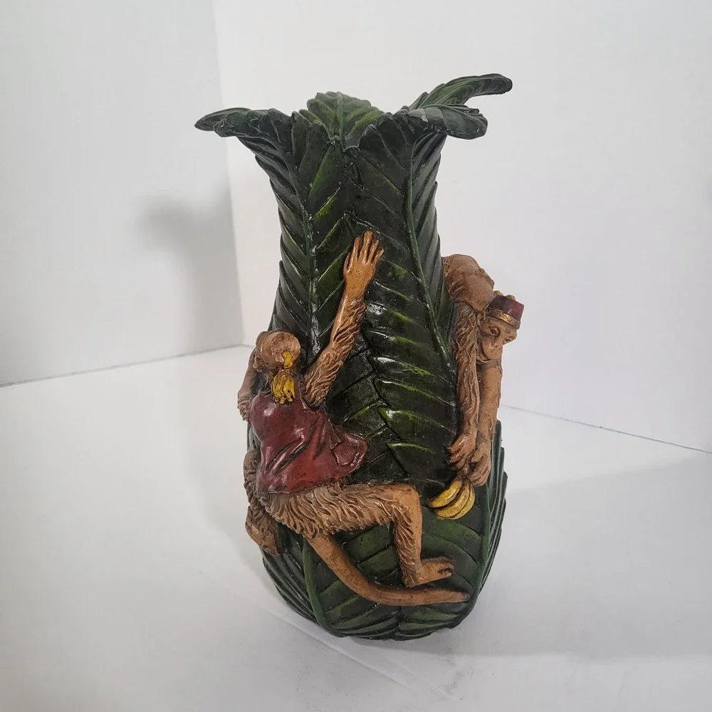 Cedar‎ Creek Collection 3D Palm Leaf Monkey & Banana Resin Vase - Tropical Decor